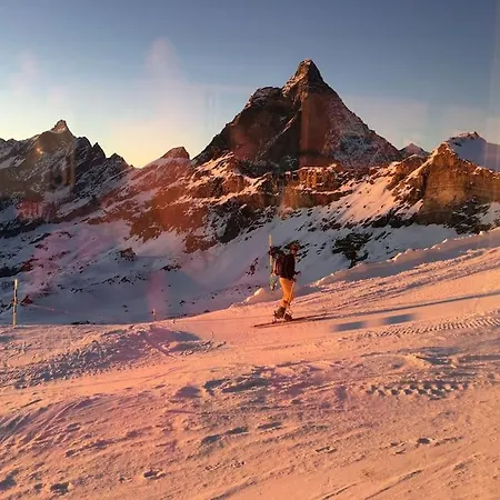 Spectacular Mountain Hideaway