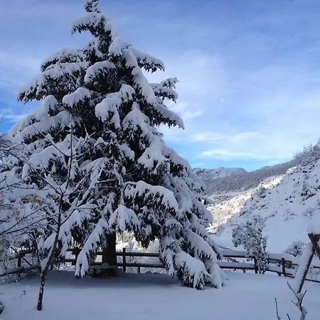 Spectacular Mountain Hideaway *