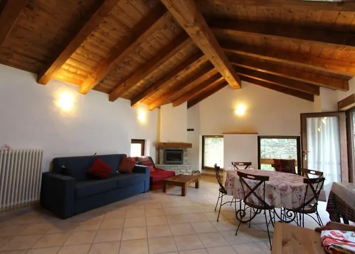 Spectacular Mountain Hideaway Apartament