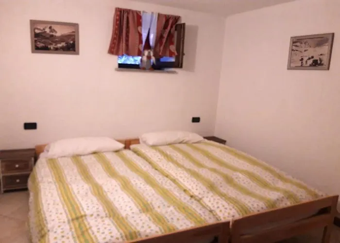 Spectacular Mountain Hideaway Antey-Saint-André